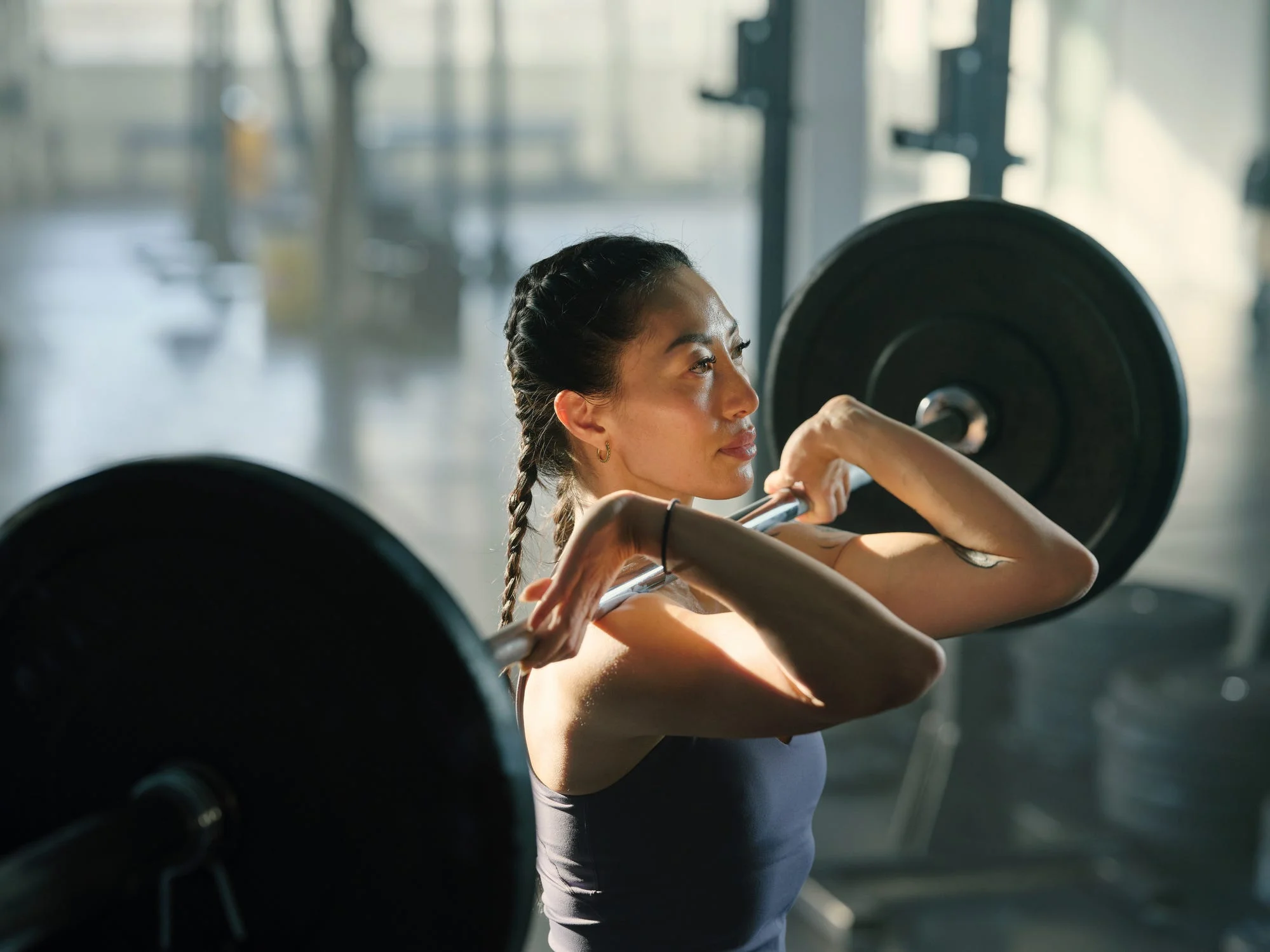 Women Embrace Strength Training: Setting Realistic Lifting Goals for Health and Fitness