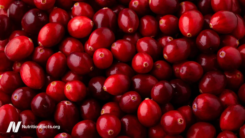 Cranberries and Pumpkin Seeds: Natural Relief for Enlarged Prostate Symptoms