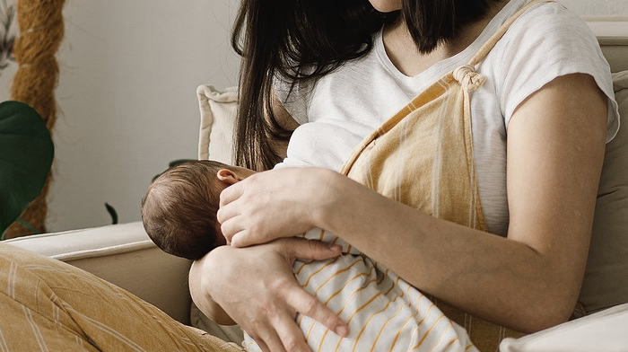 Kenapa Bayi Muntah Setelah Minum ASI